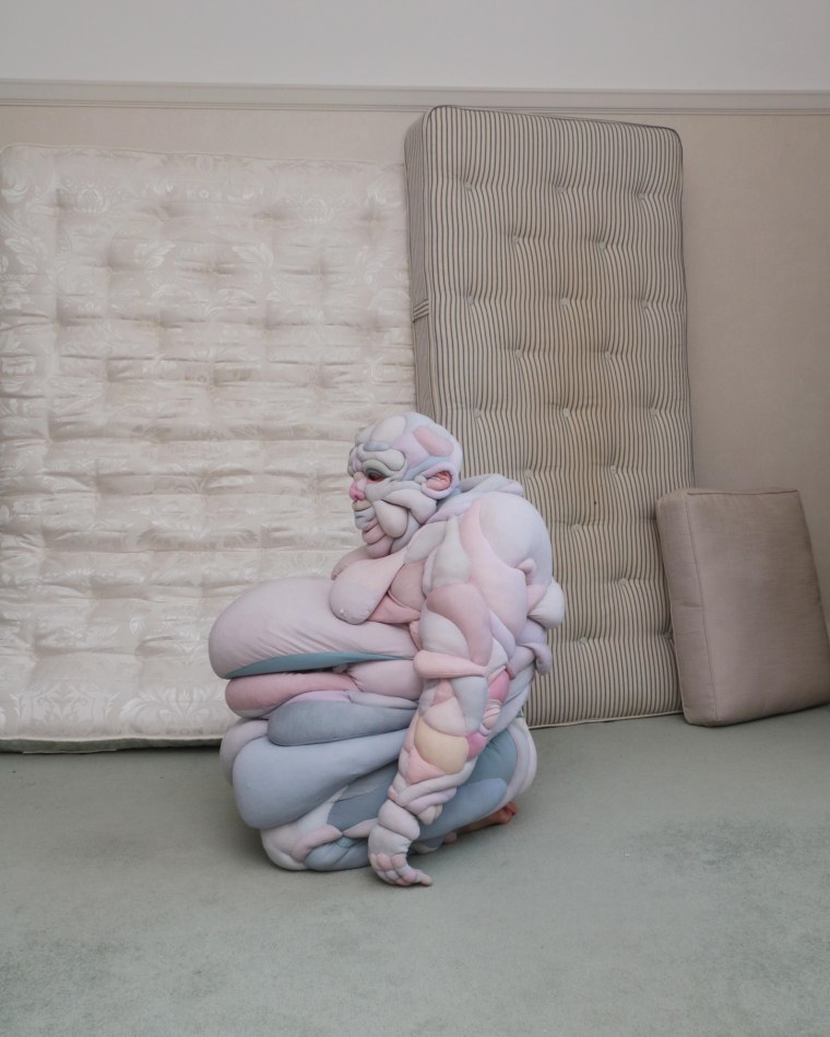 Daisy Collingridge clive kneeler